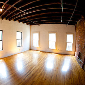 WILLIAMSBURG BROOKLYN LOFT WOOD FLOORS for rent NO FEE