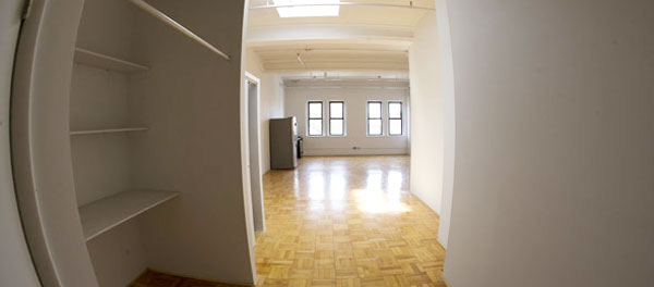 loft apartment for rent in williamsburg on grand street in brooklyn